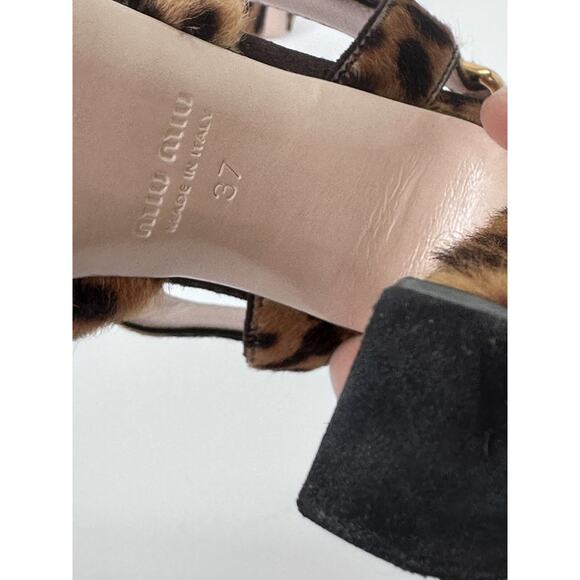 ⭐️ Miu Miu Leopard Print Pony Hair Platform Sandals Size 37 / 7 - Picture 9 of 11